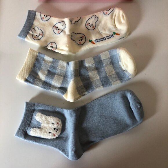 Dokutoku Crew Socks Box Gift Set 3 Pairs Bunny Rabbit Animal Patterns Easter NEW - Picture 3 of 5